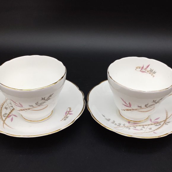 Pair of Regency Vintage Tea Cups and Saucers - Picture 1 of 10